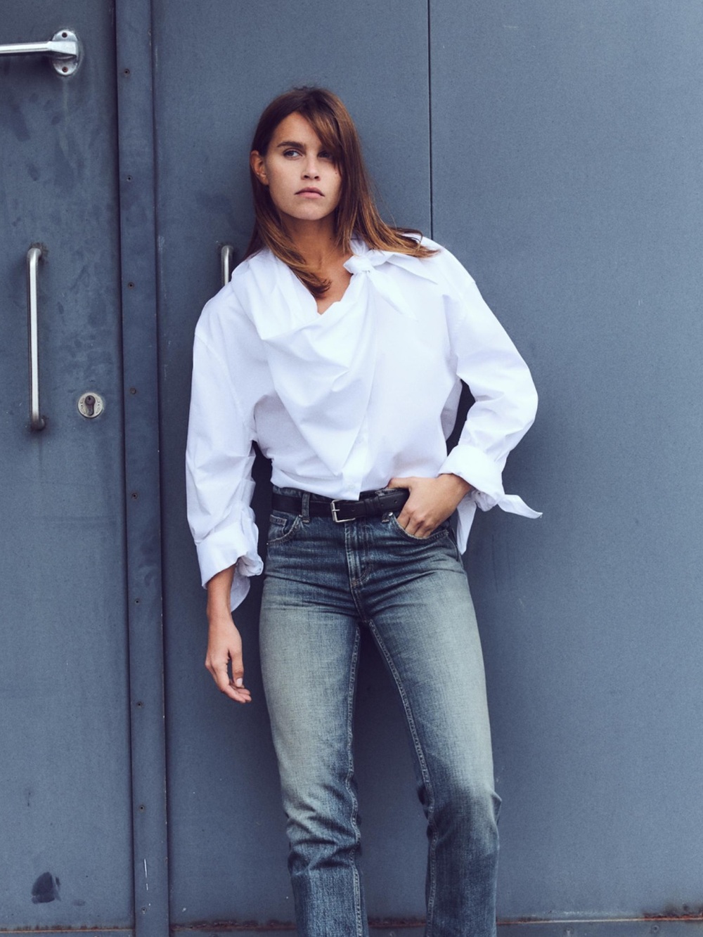 ZARA L White Solid V-Neck Long Sleeve Button-Up 100% Cotton Woven Blouse
